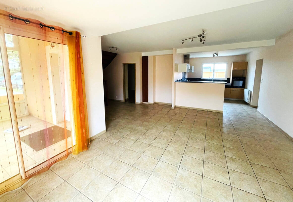 Maison à BENESSE-MAREMNE