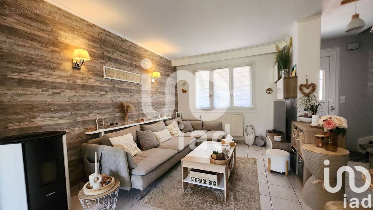 Photo 1 - Maison à OZOIR-LA-FERRIERE