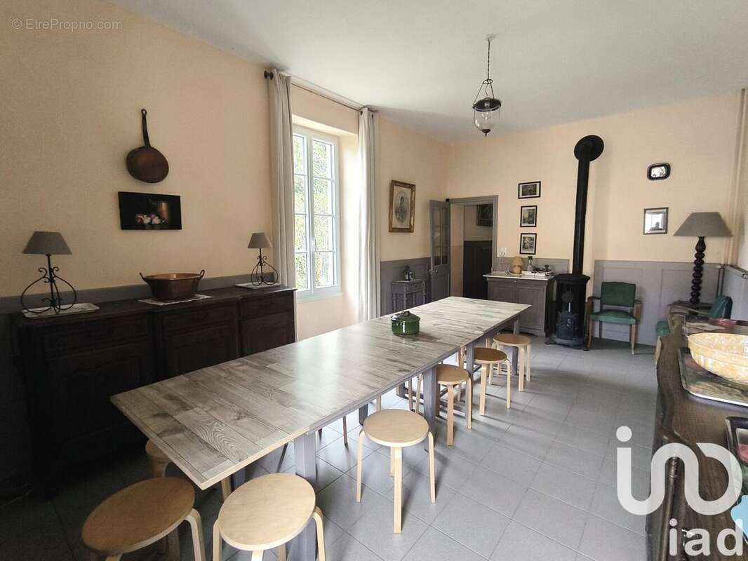 Photo 5 - Maison à MOUTIERS-LES-MAUXFAITS