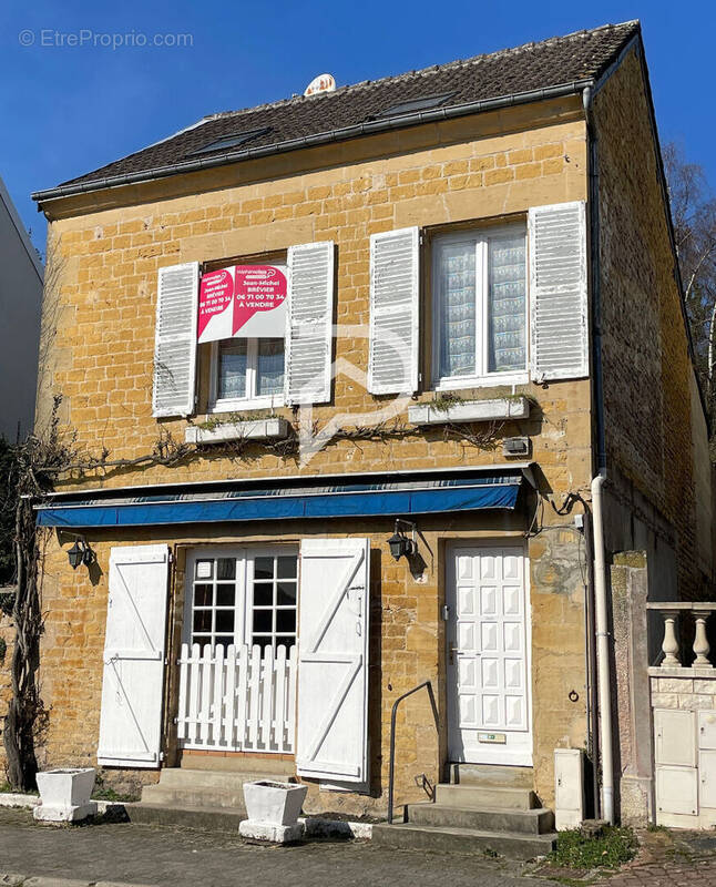 Maison à LA FRANCHEVILLE