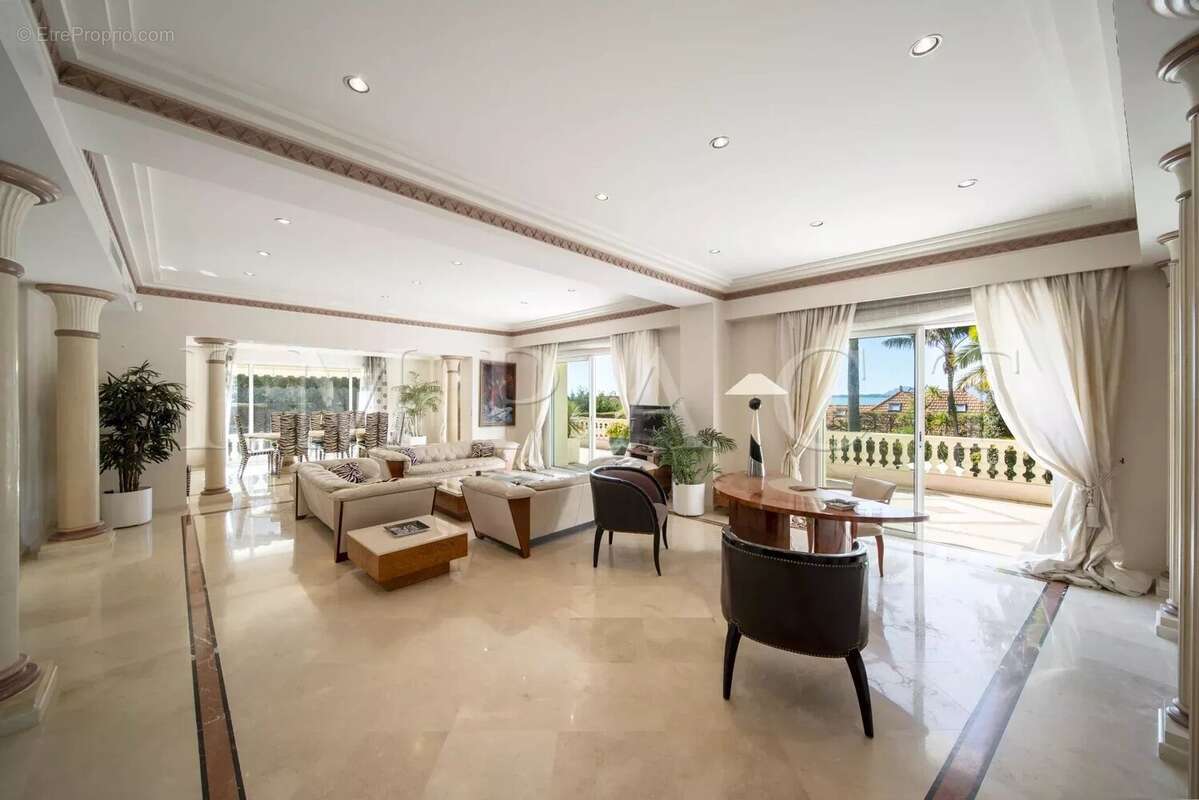 Maison à ANTIBES