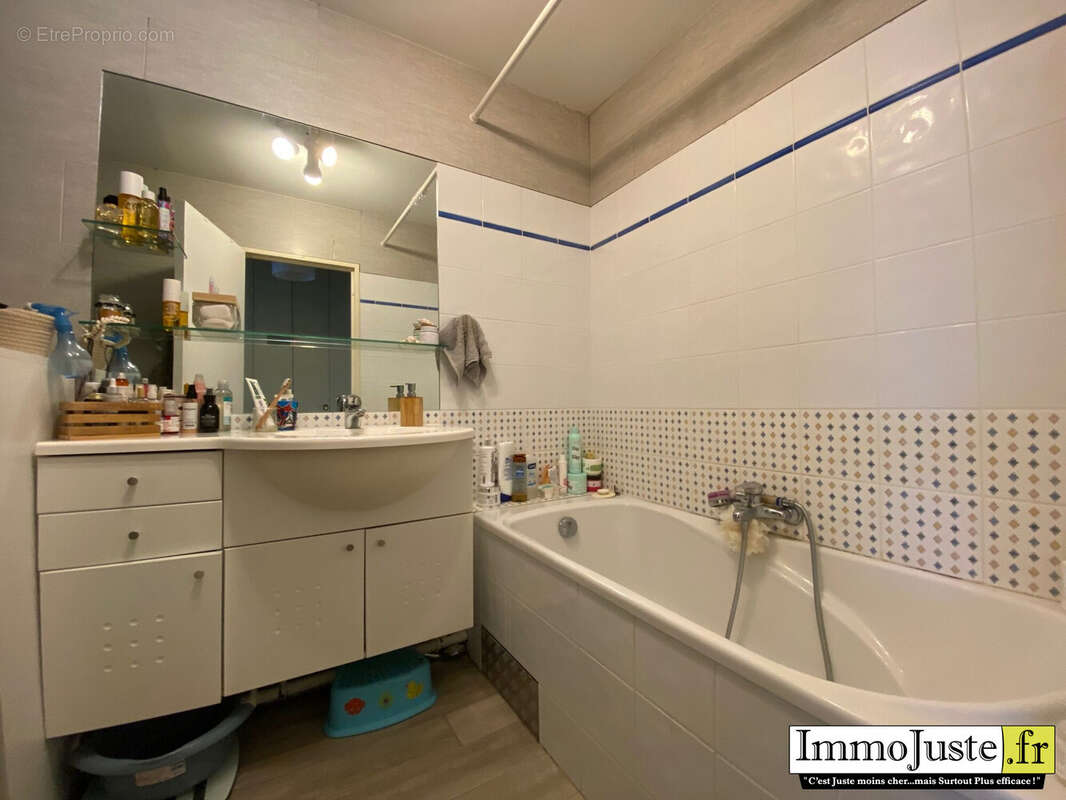 Appartement à LES ESSARTS-LE-ROI
