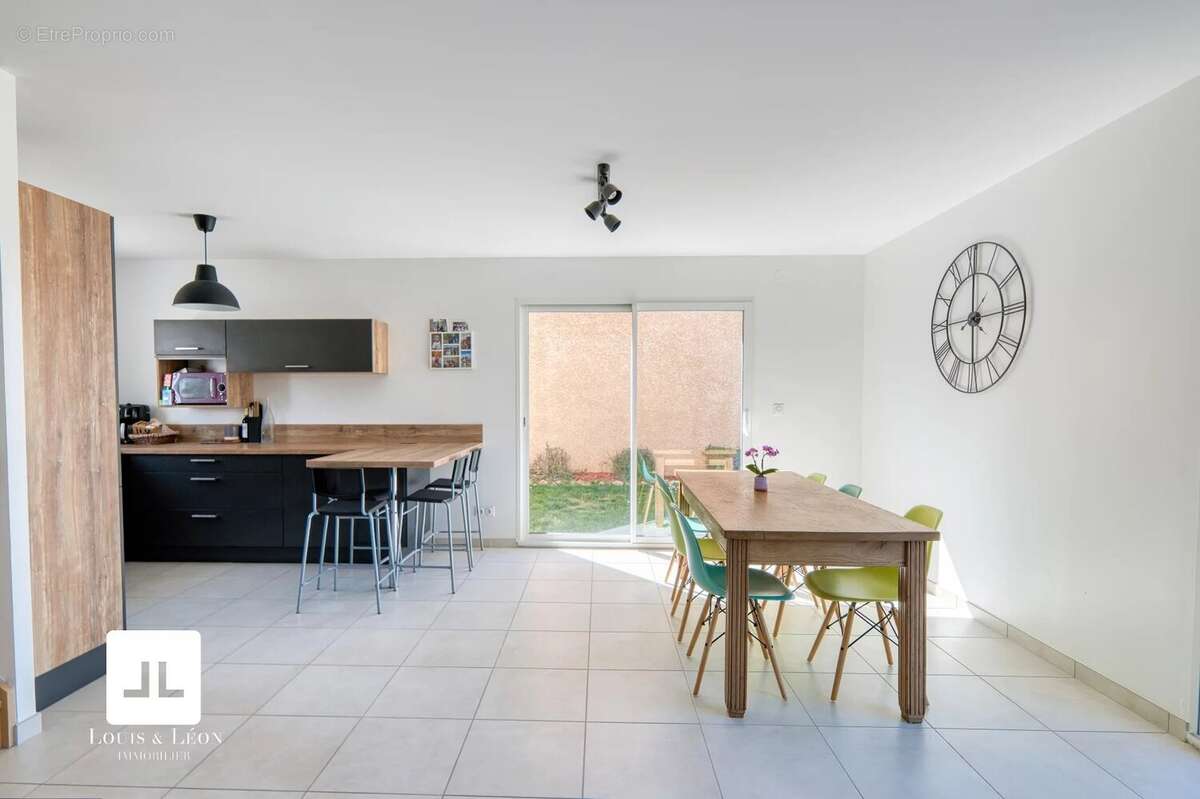 Maison à LACHASSAGNE