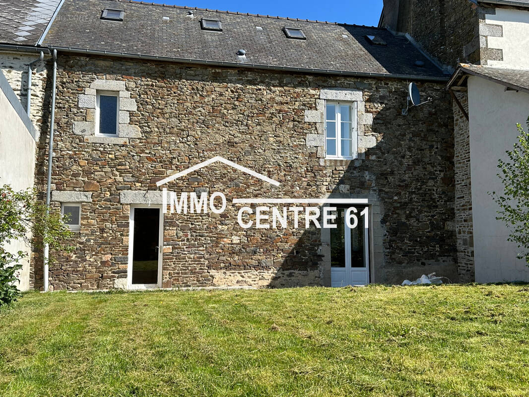 Maison à COUTERNE