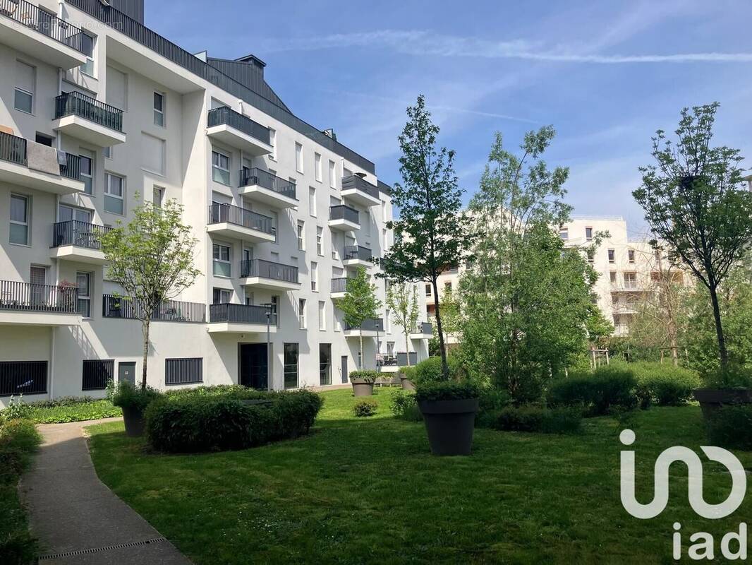 Photo 1 - Appartement à VILLENEUVE-LA-GARENNE