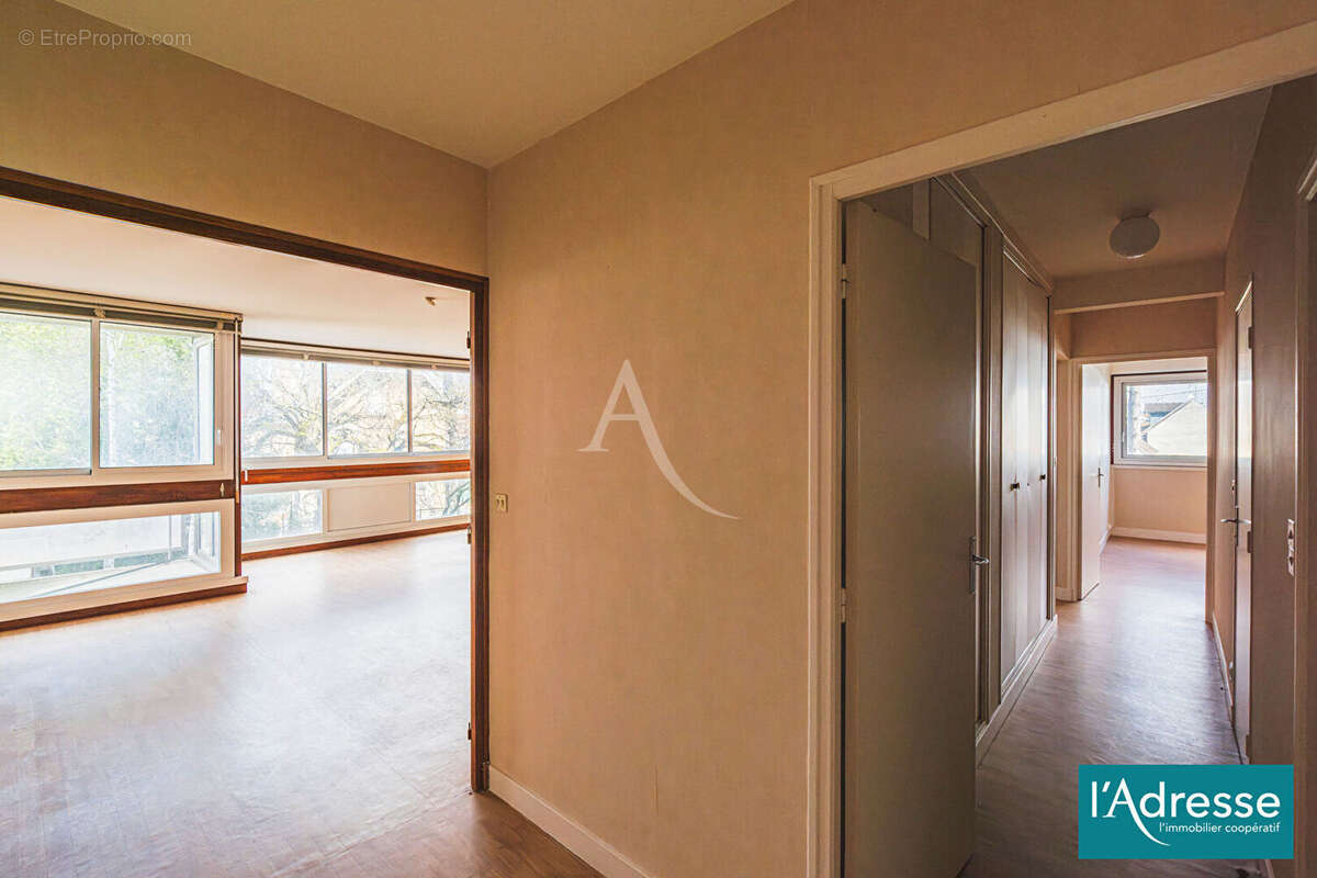 Appartement à TINQUEUX