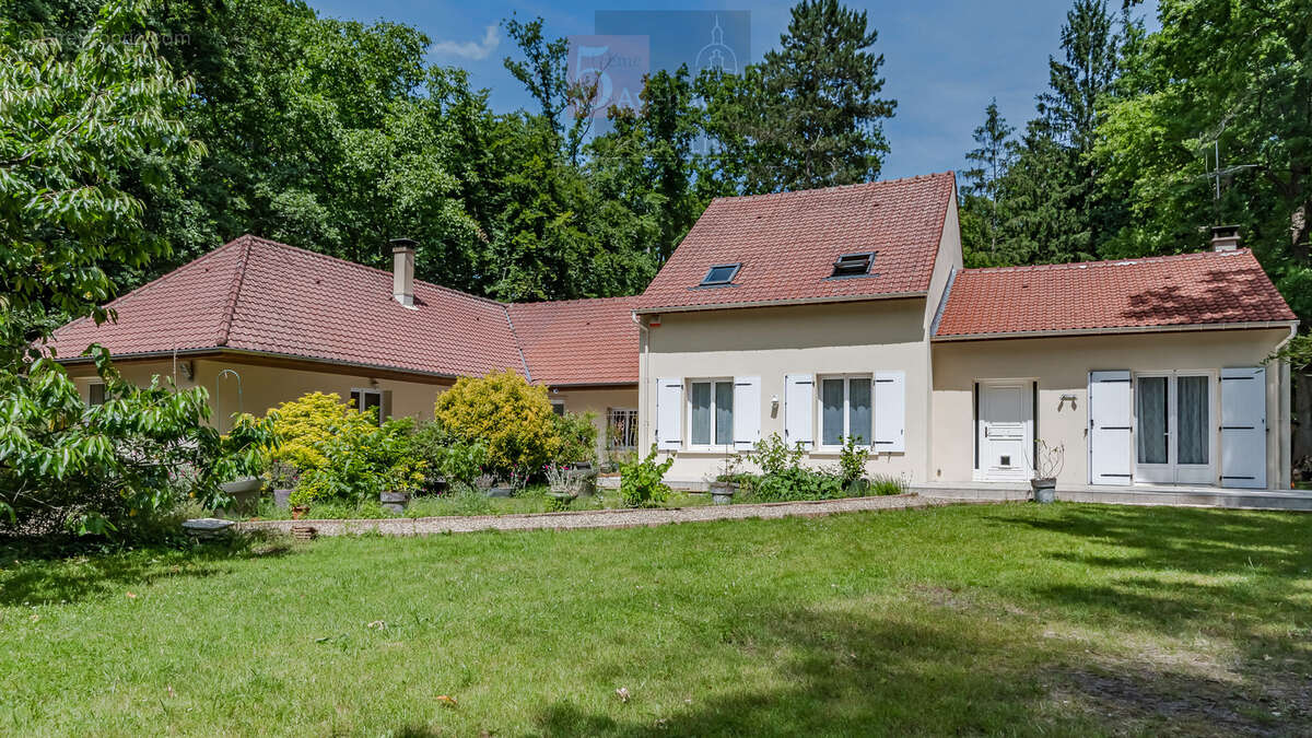 Maison à LAMORLAYE