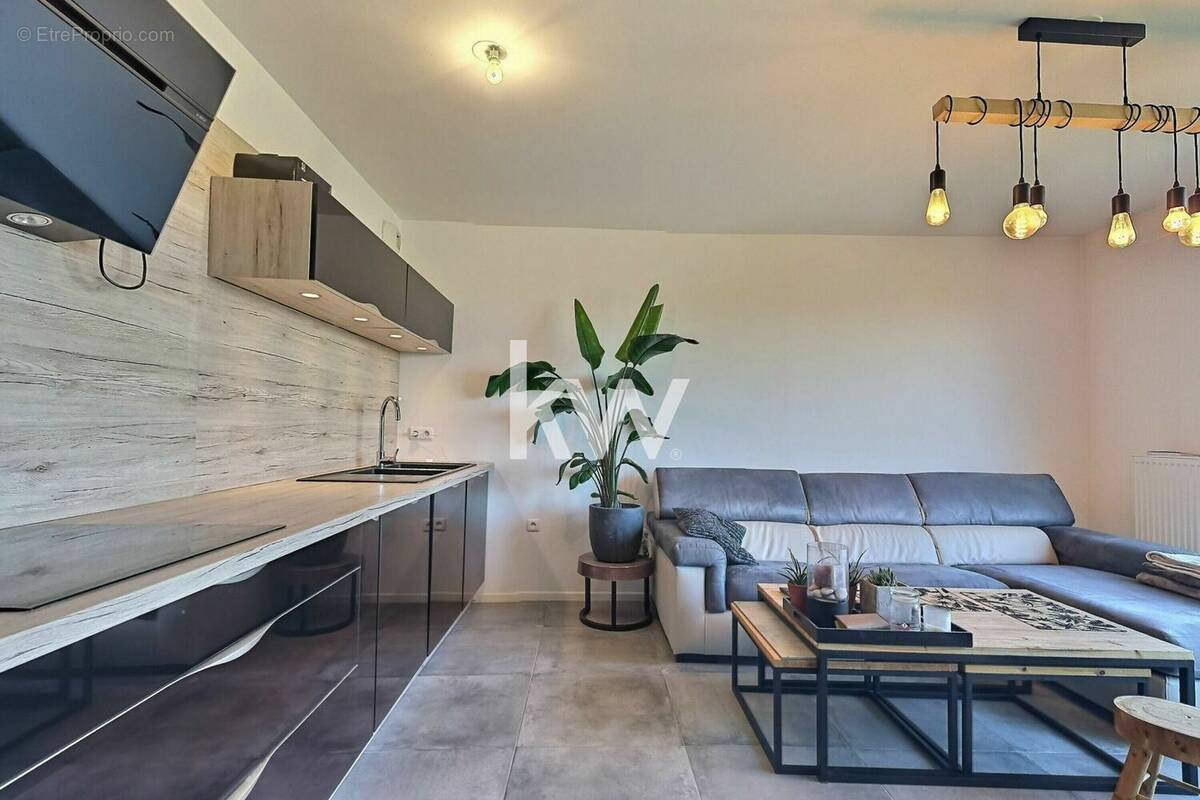 Appartement à SAINT-PIERRE-DU-PERRAY