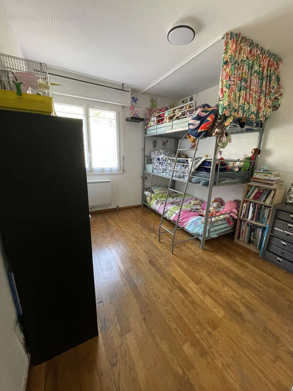 Appartement à SERANON