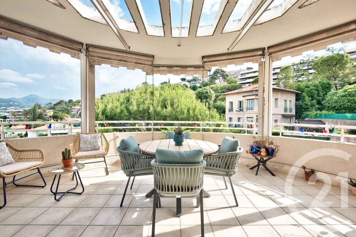 Appartement à NICE