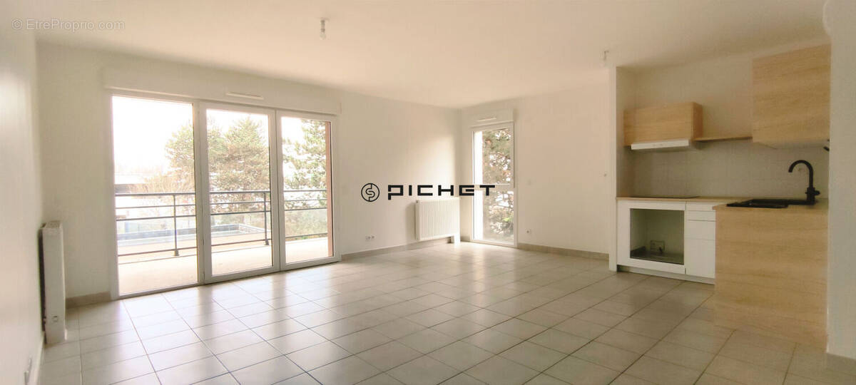 Appartement à LOGNES