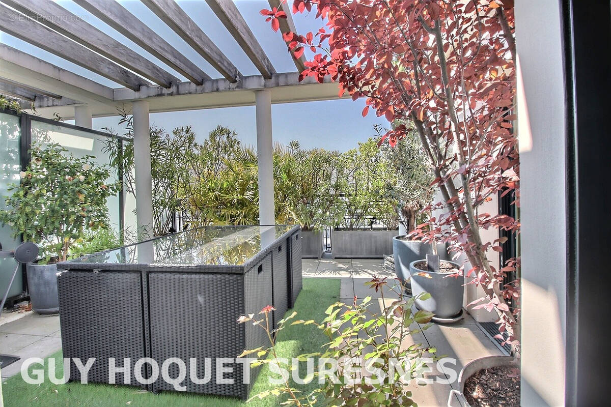 Appartement à SURESNES