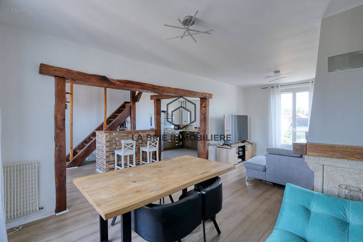 Appartement à VILLENEUVE-SAINT-GEORGES
