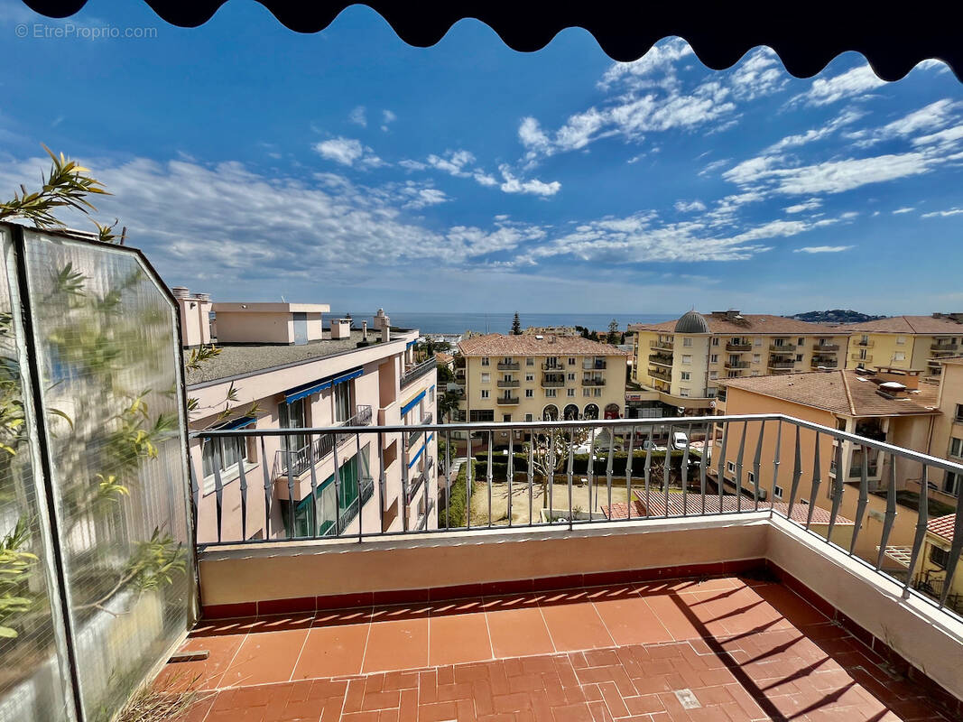 Appartement à BEAULIEU-SUR-MER