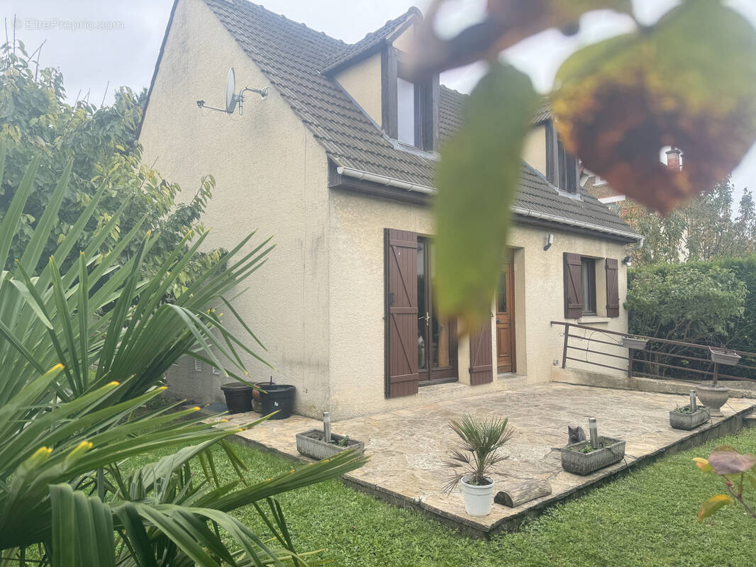 Maison à MONTIGNY-LES-CORMEILLES