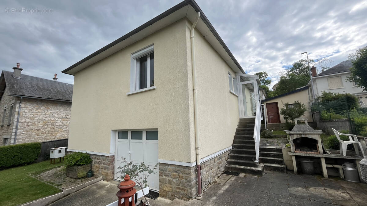 Maison à LAISSAC
