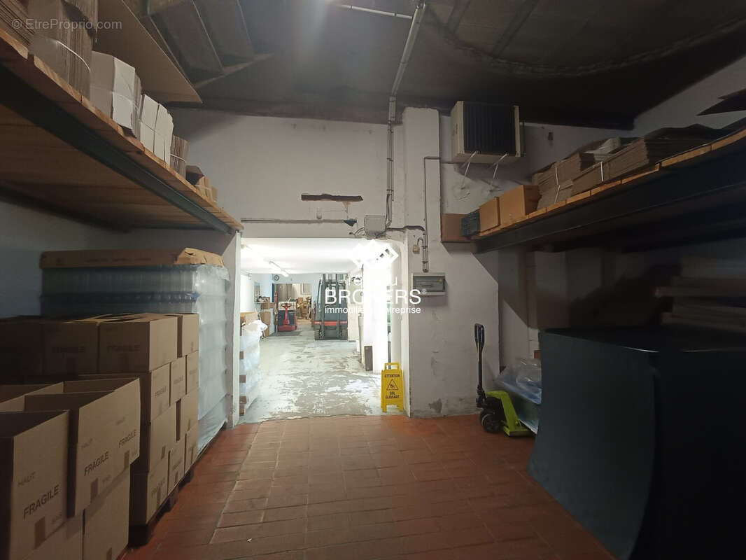 Commerce à SPERACEDES