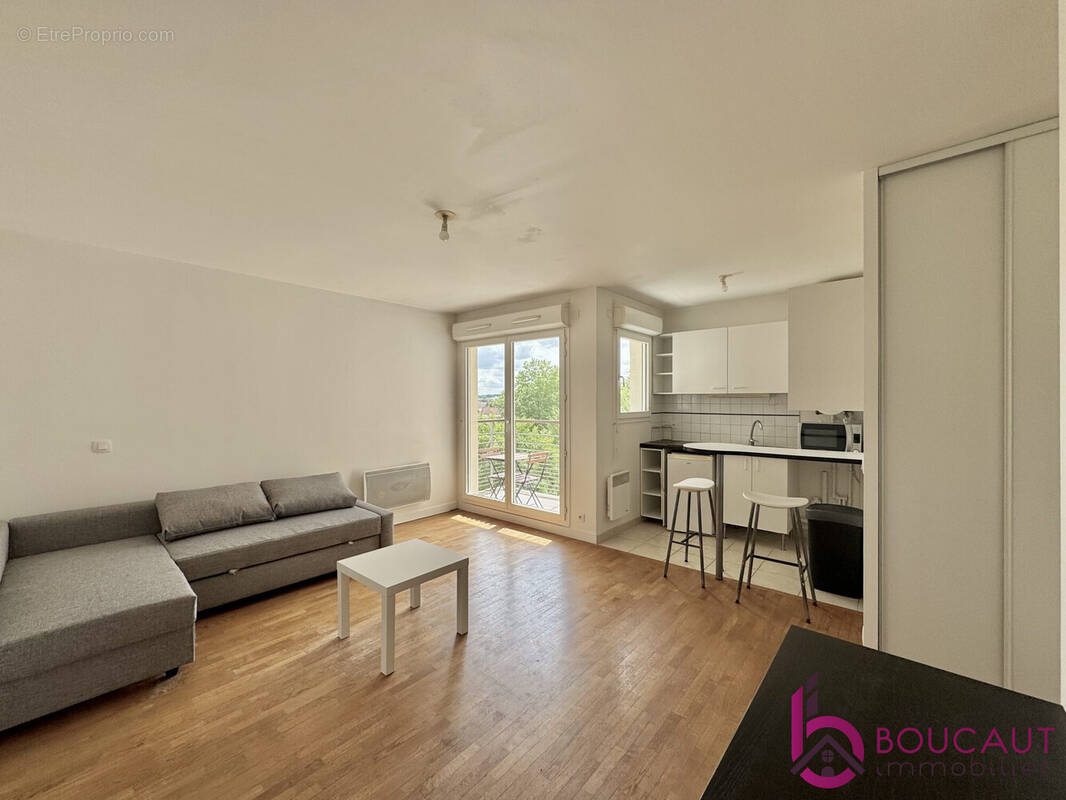 Appartement à LE PLESSIS-ROBINSON