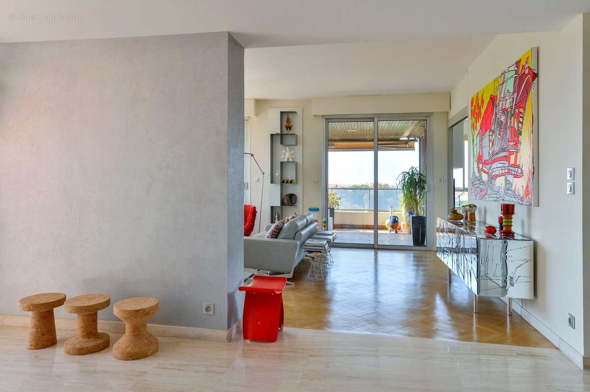 Appartement à MARSEILLE-8E