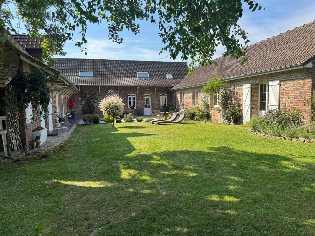 Maison à LA GORGUE