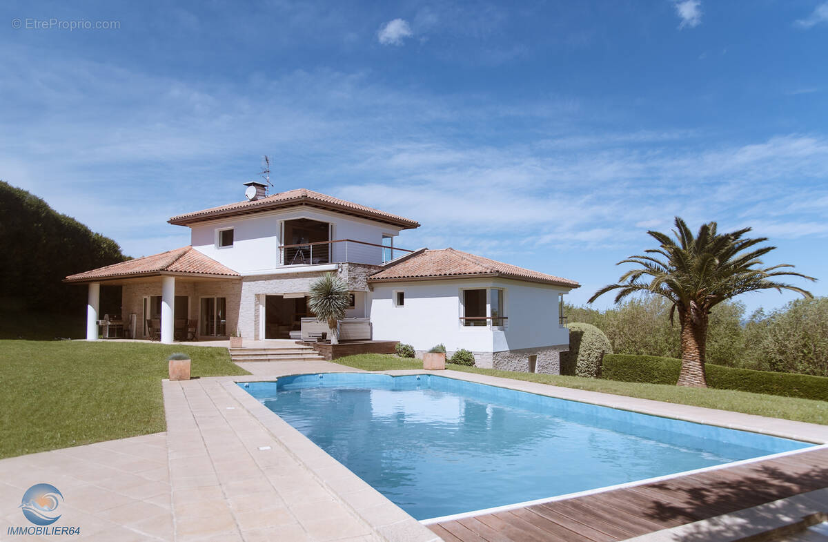 Maison à URRUGNE