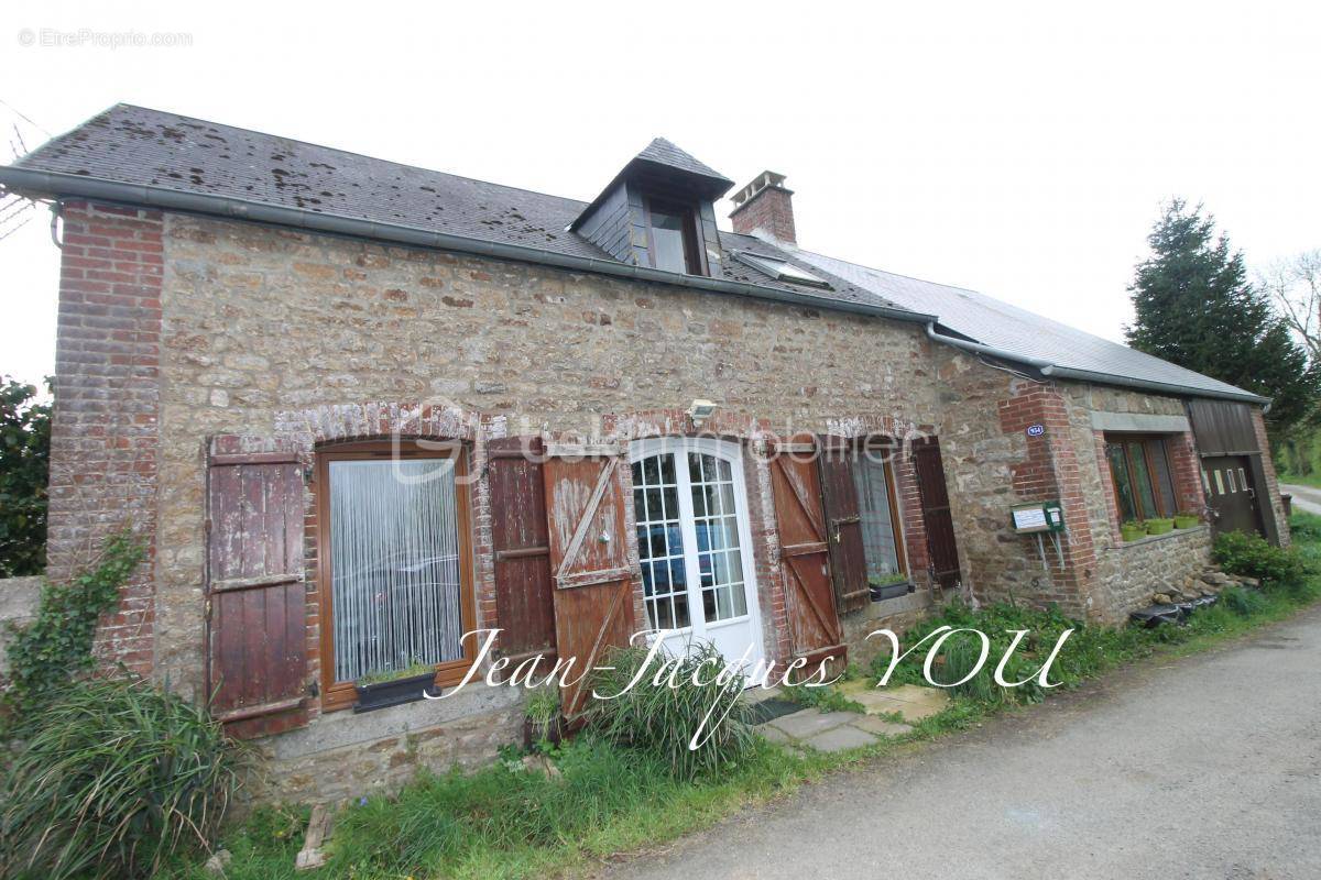 Maison à VILLEDIEU-LES-POELES