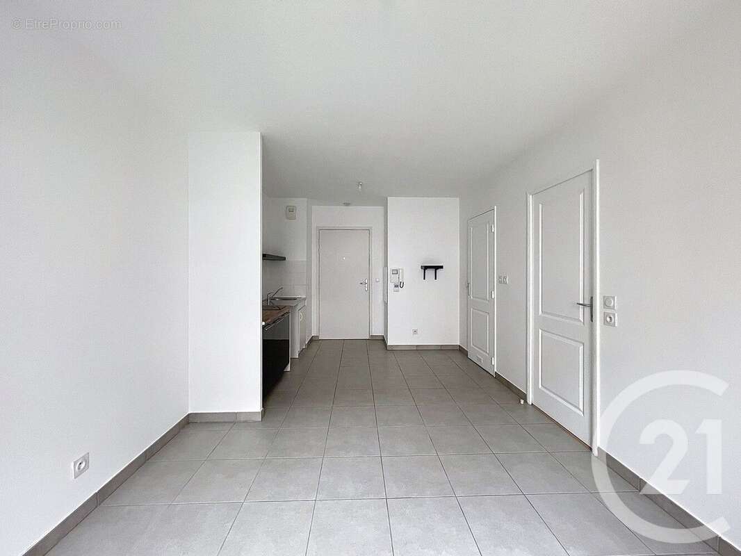 Appartement à PIERRE-BENITE