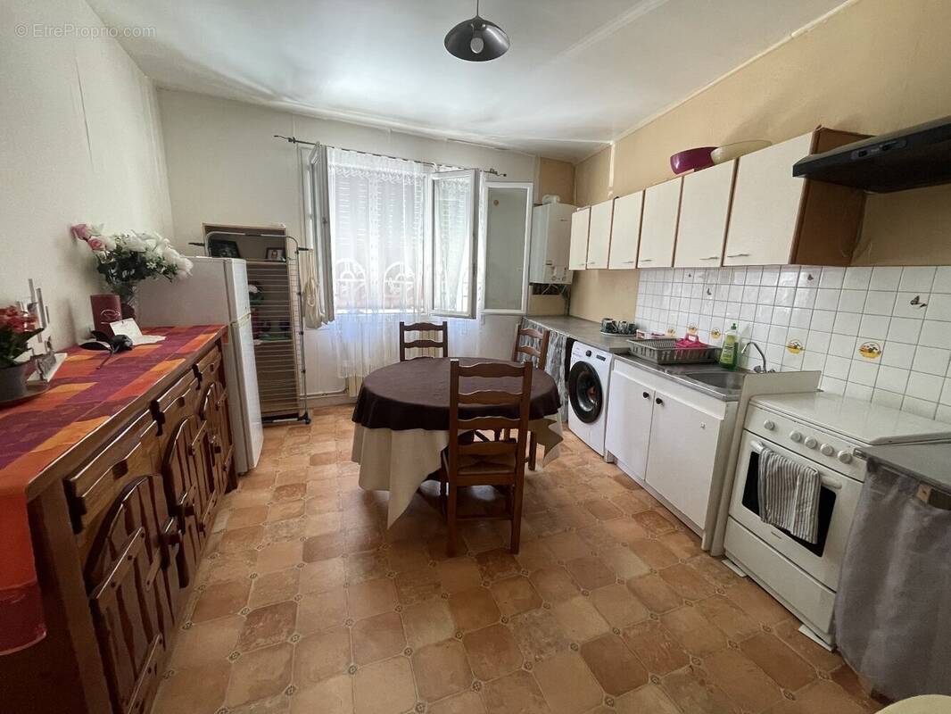 Appartement à SAINT-YRIEIX-LA-PERCHE