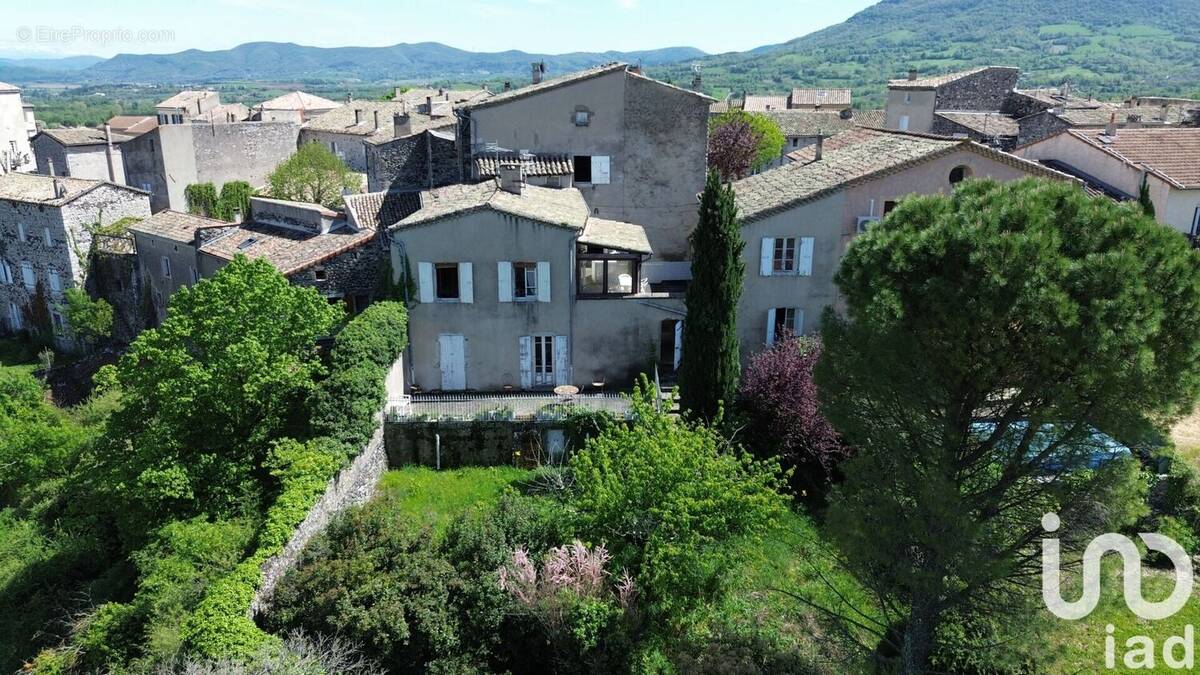 Photo 1 - Maison à CHOMERAC