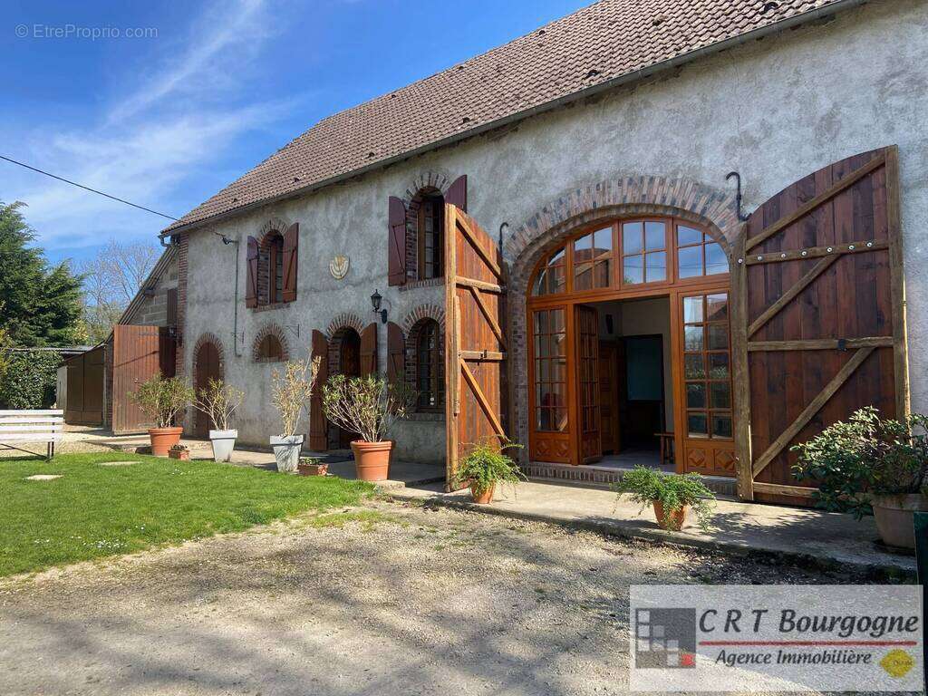 Maison à CHAMBEUGLE