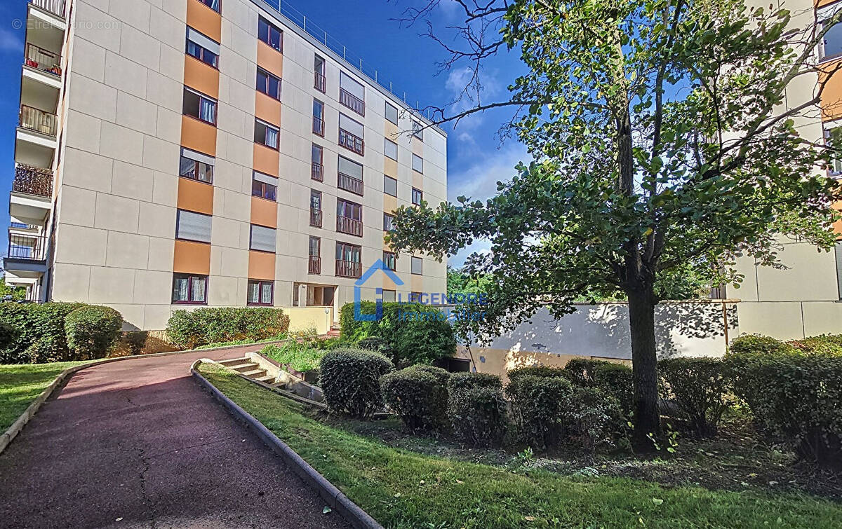 Appartement à MONTIGNY-LES-CORMEILLES
