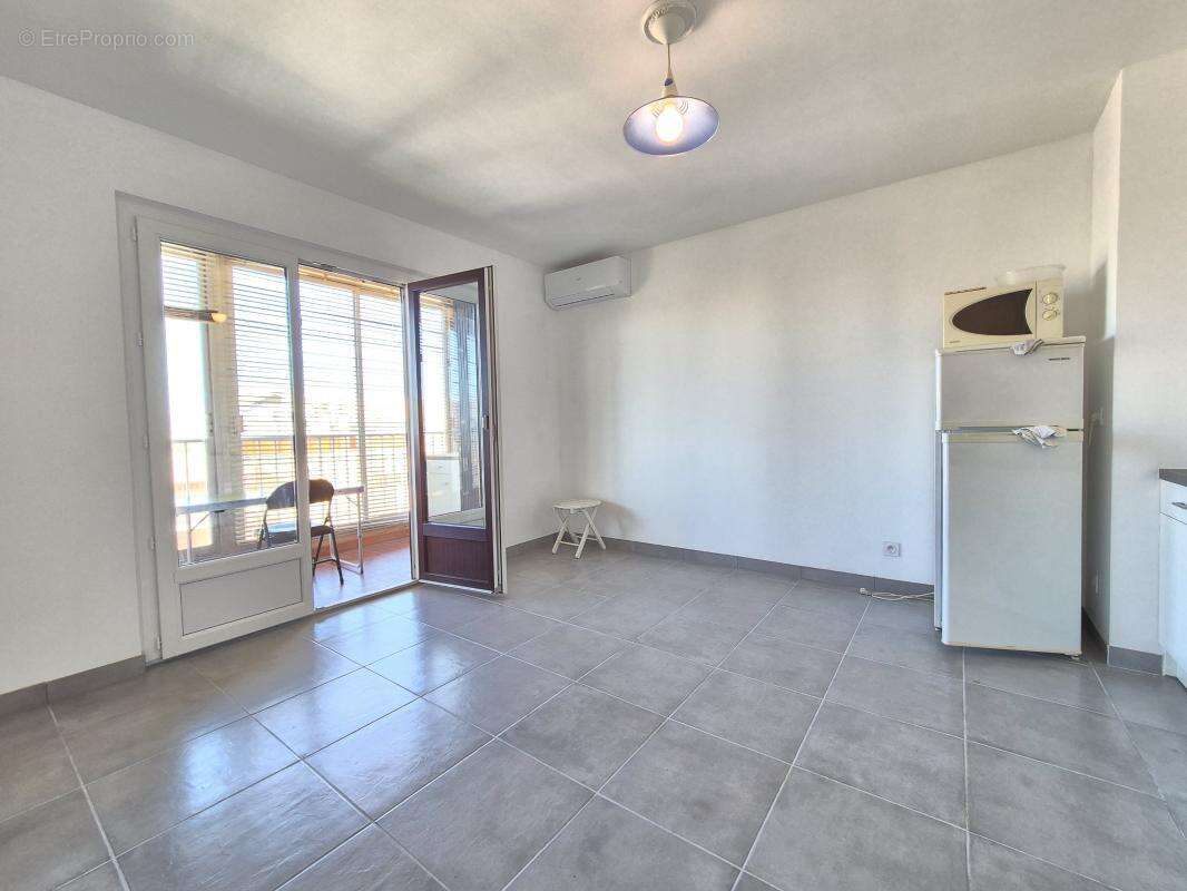 Appartement à SIX-FOURS-LES-PLAGES