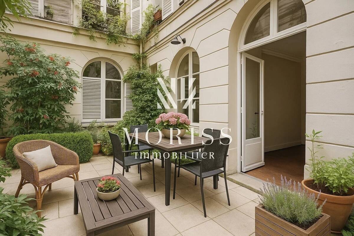 Appartement à PARIS-17E