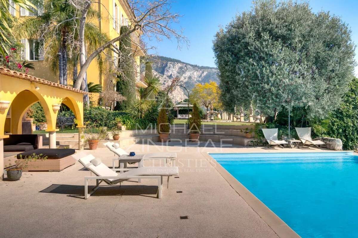 Maison à EZE