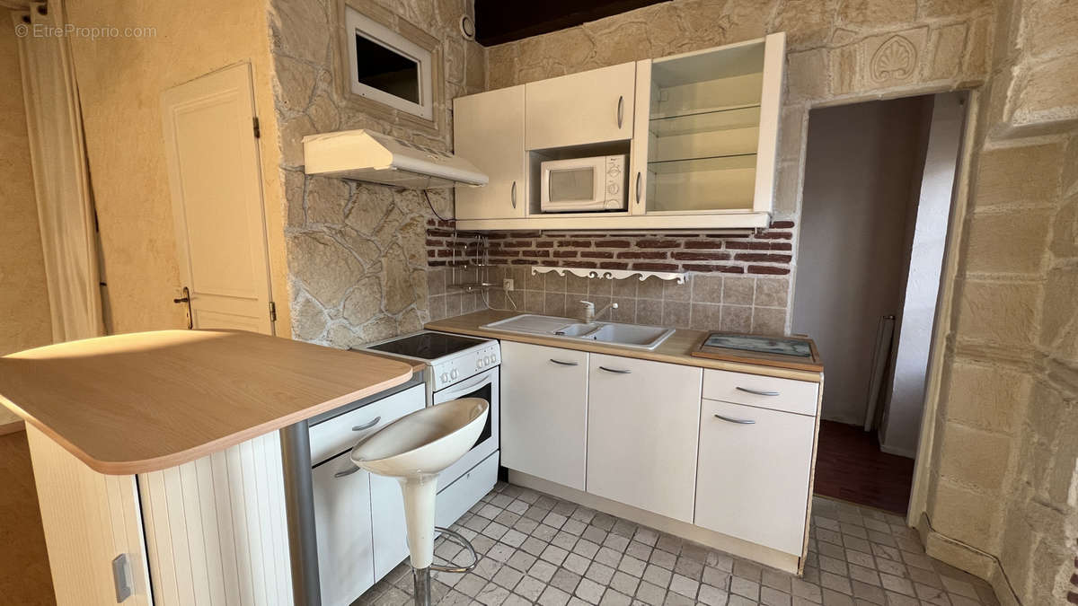 Appartement à NEAUPHLE-LE-CHATEAU
