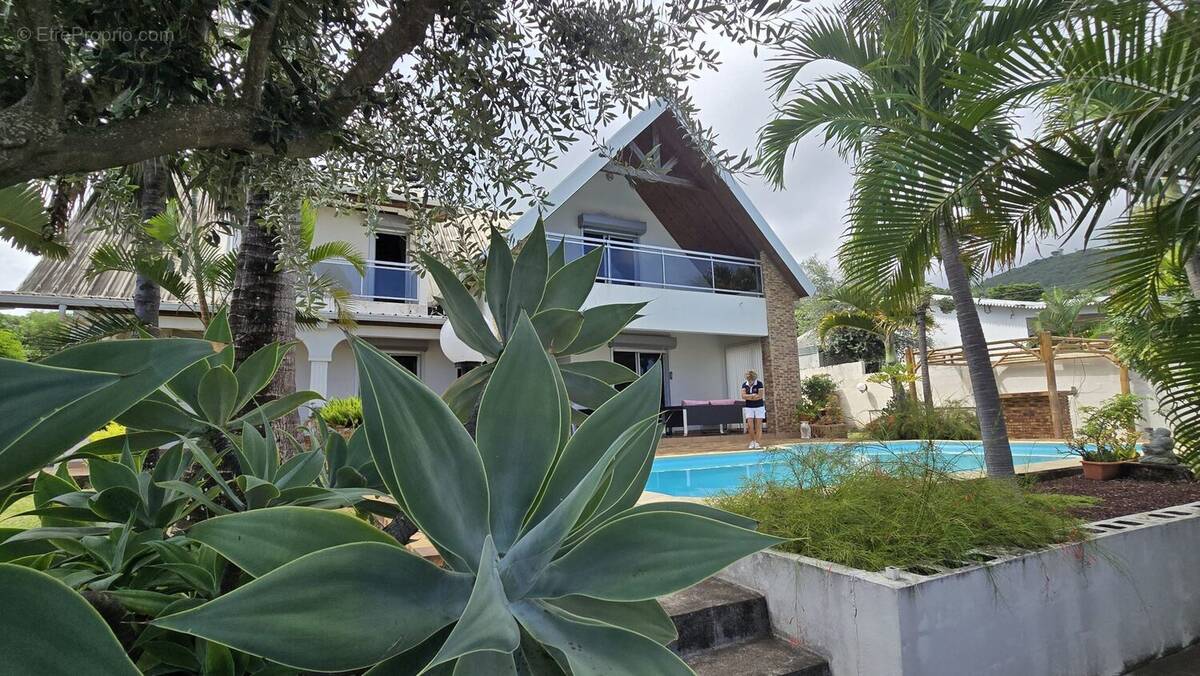 Maison à LE PORT