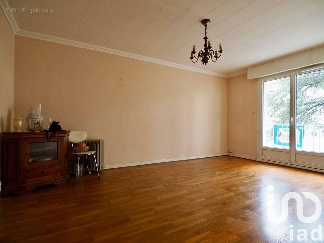 Photo 1 - Appartement à LA CHAPELLE-SAINT-MESMIN