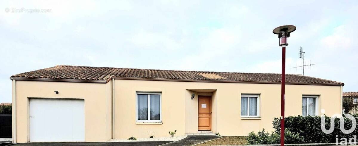 Photo 1 - Maison à SAINTE-FLORENCE