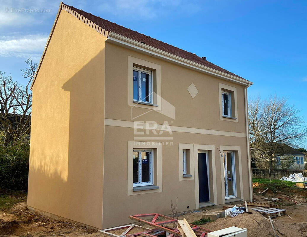 Maison à PLAISIR