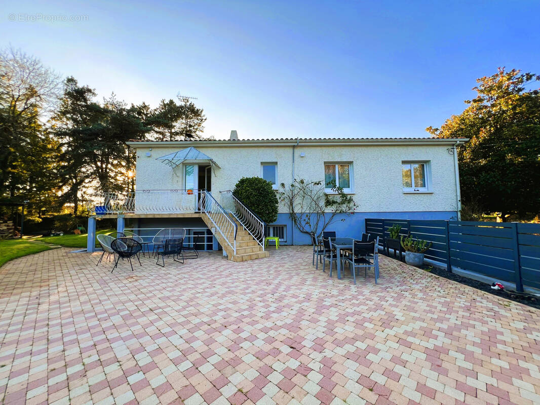 Maison à LES CLOUZEAUX