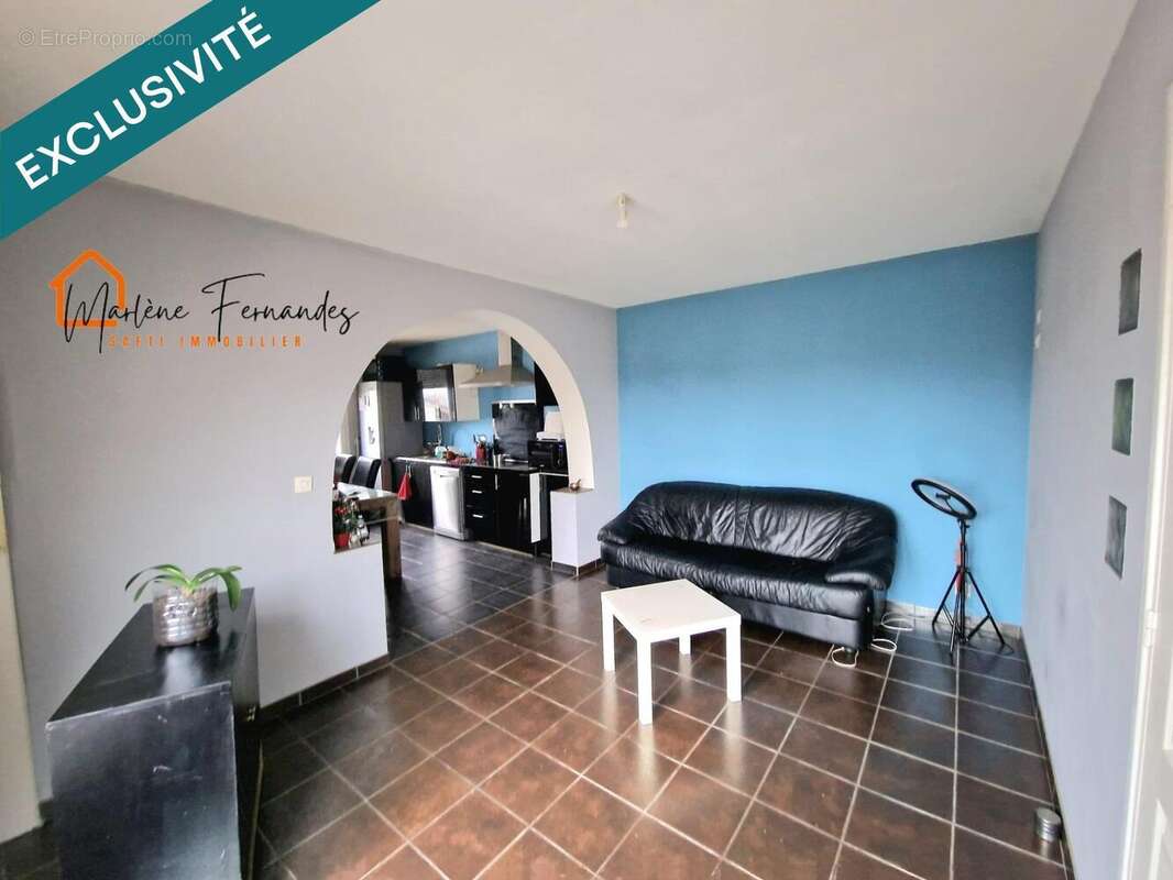 Photo 2 - Appartement à SAVIGNY-SUR-ORGE