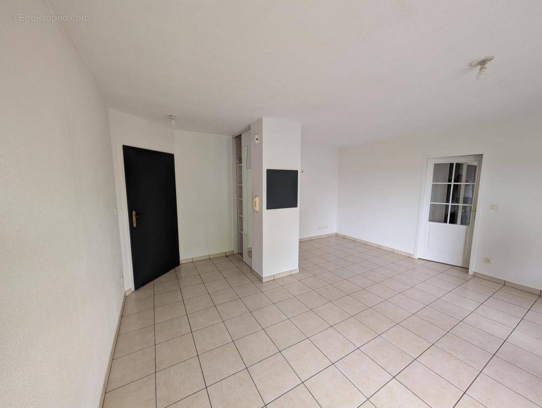 Appartement à LA BREDE