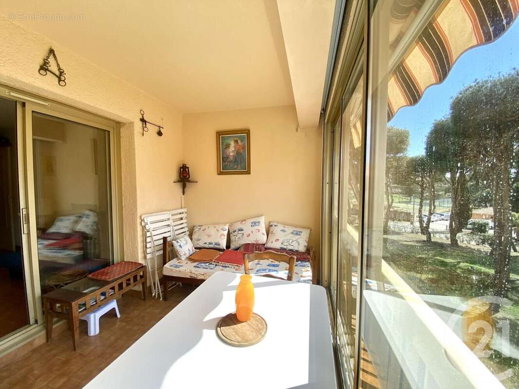 Appartement à SIX-FOURS-LES-PLAGES