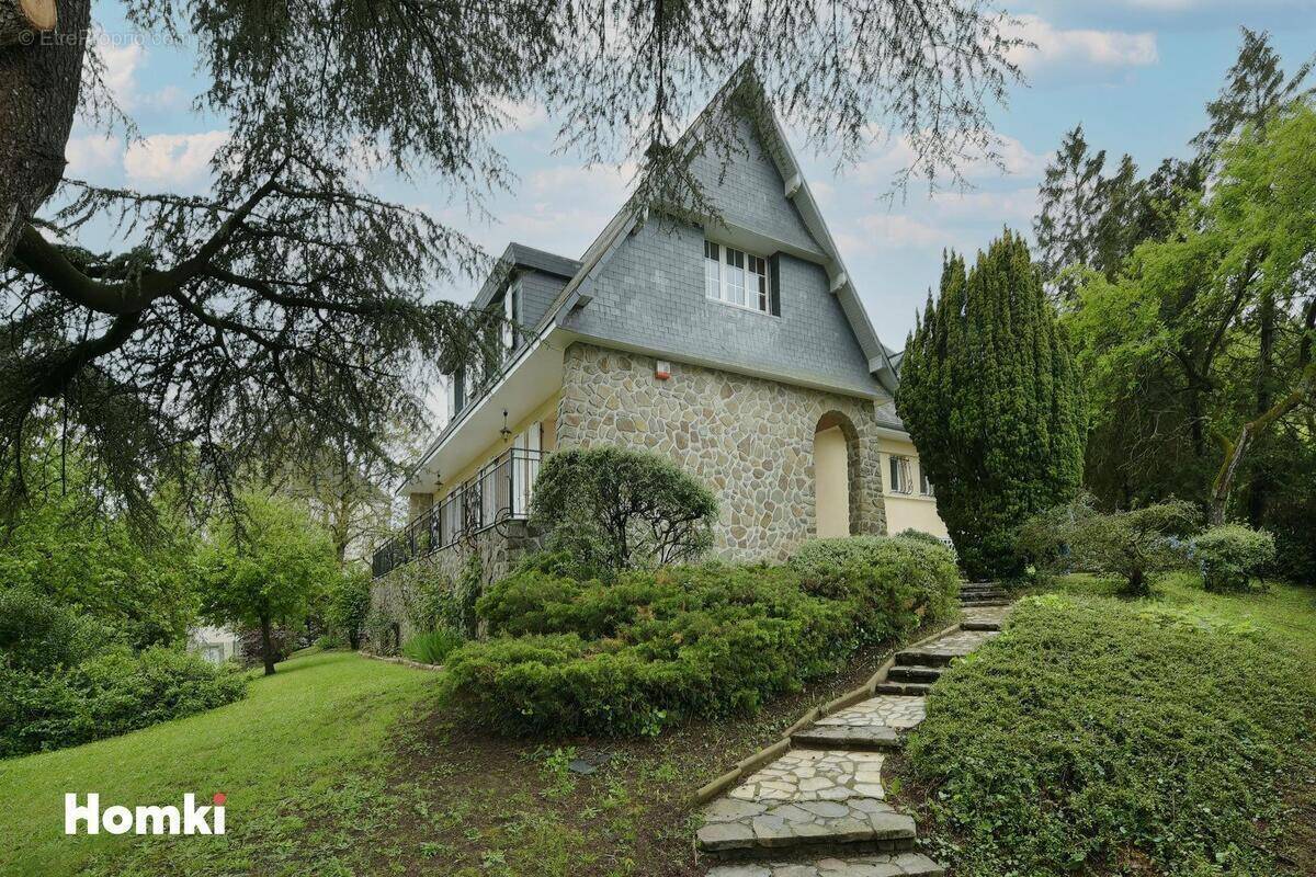 Maison à MAYENNE