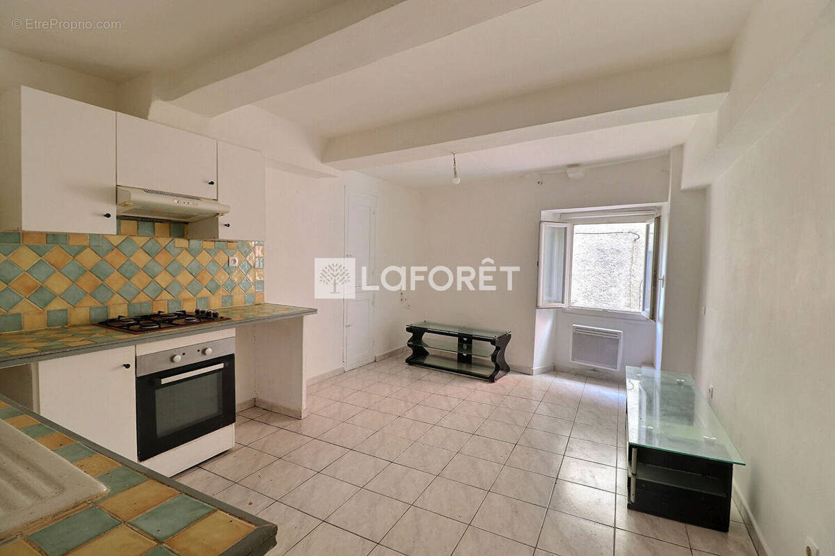 Appartement à CUERS