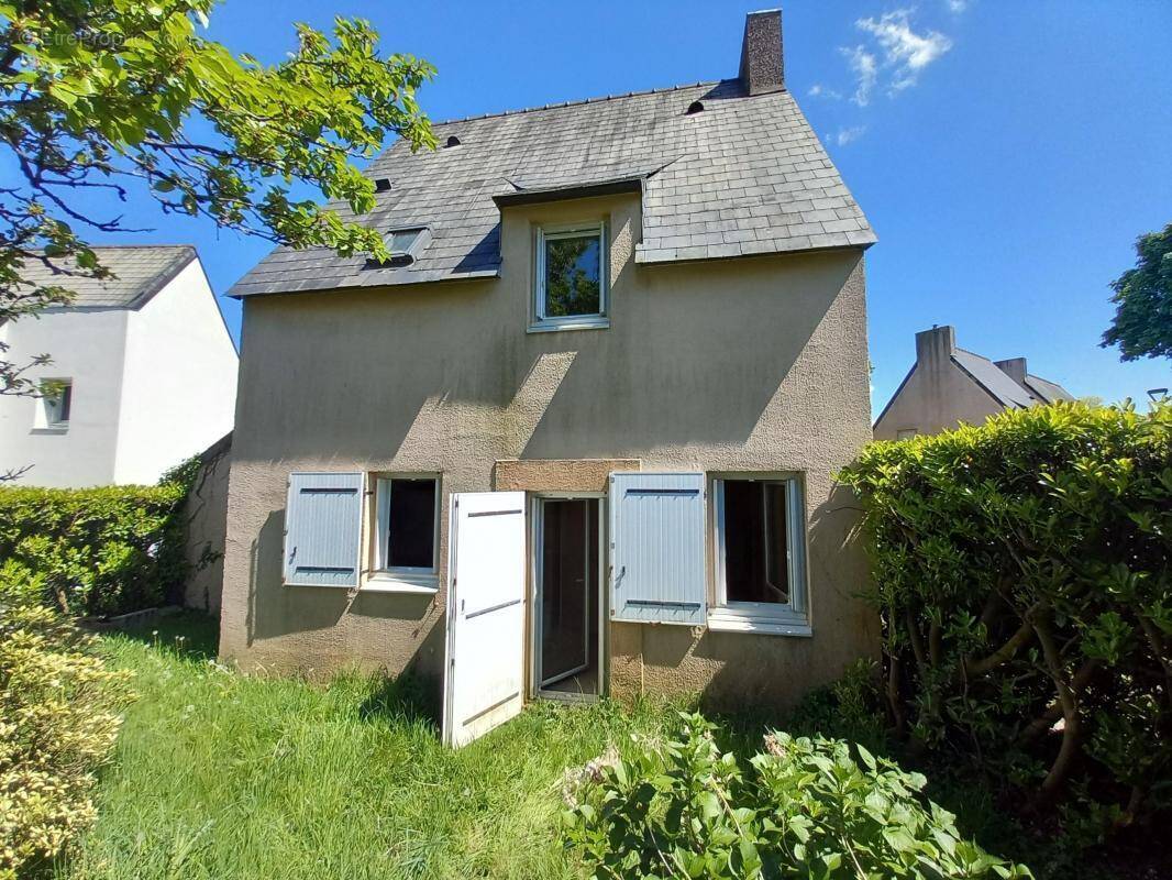 Maison à NOYAL-PONTIVY