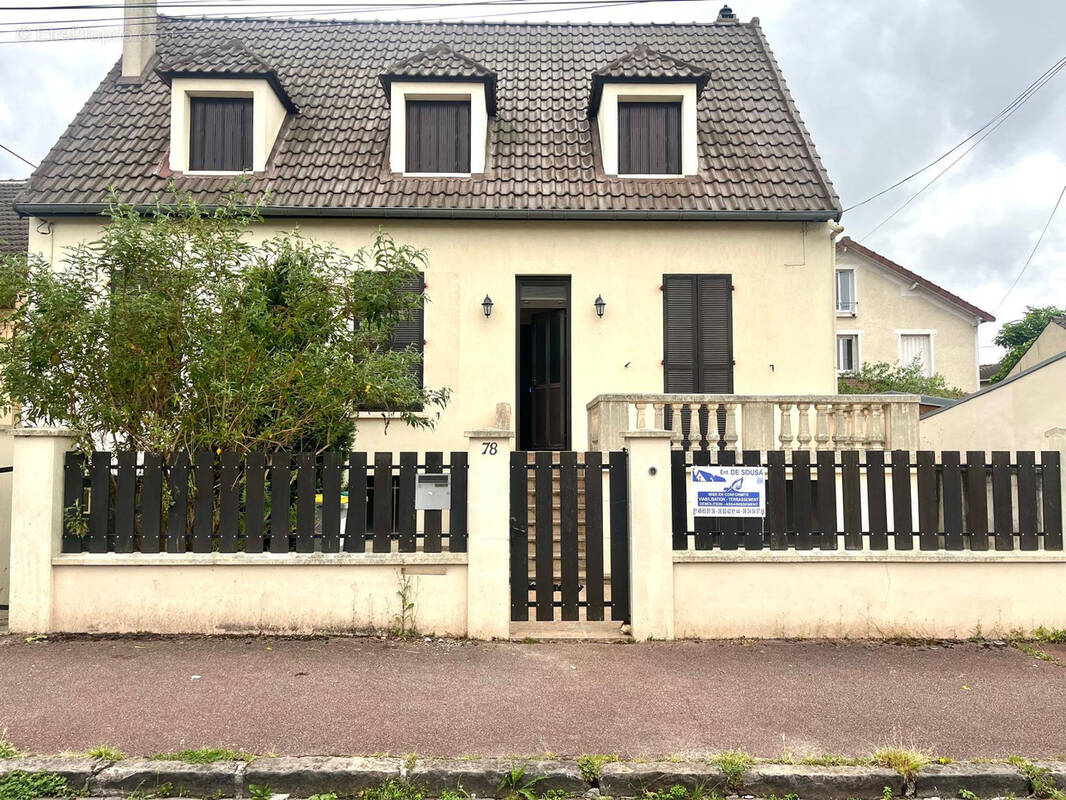 Maison à TREMBLAY-EN-FRANCE