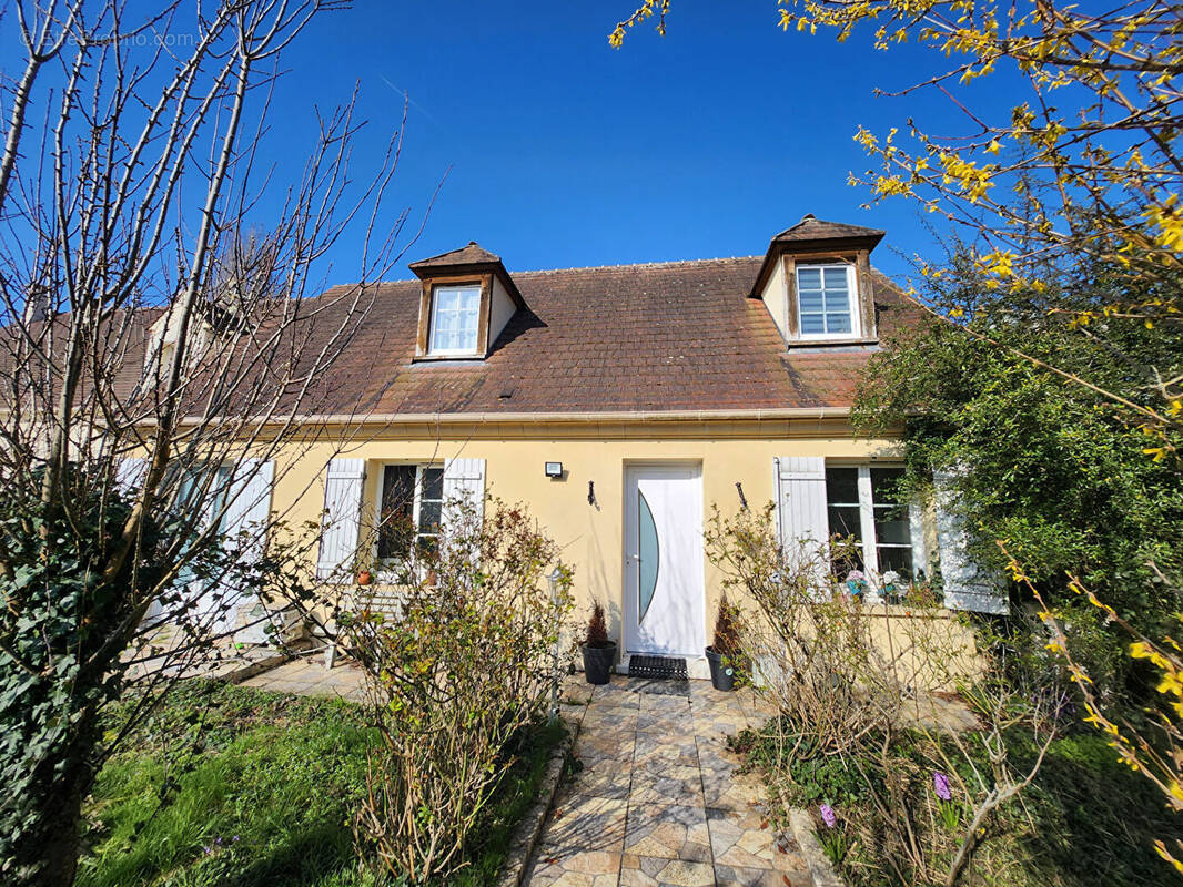 Maison à AMBLAINVILLE