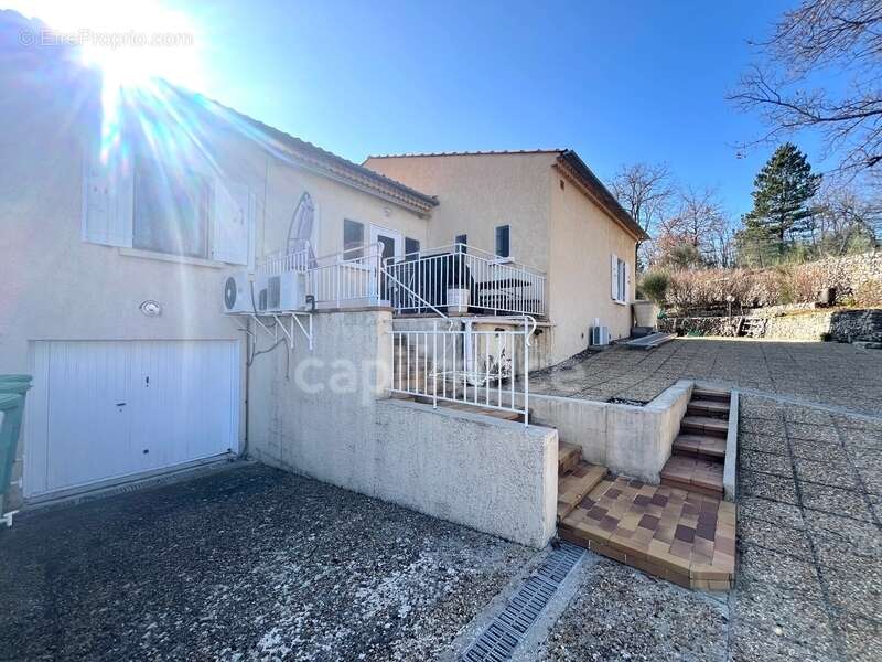 Maison à CERESTE