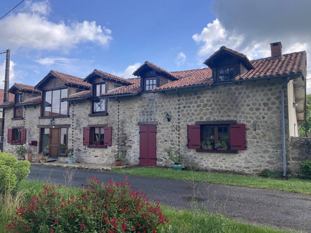 Maison à CHAMPSAC